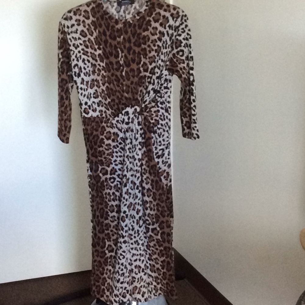 NWT BERSHKA DRESS. STRETCHIY